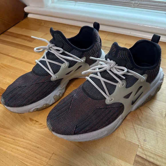 Nike Presto React - Picture 1 of 5